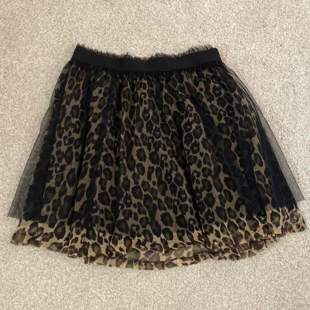 Large mesh cheetah print skirt